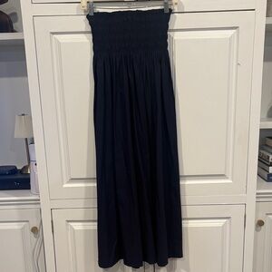 Beautiful LOFT 100% Cotton smocked strapless dark navy blue midi dress NWOT